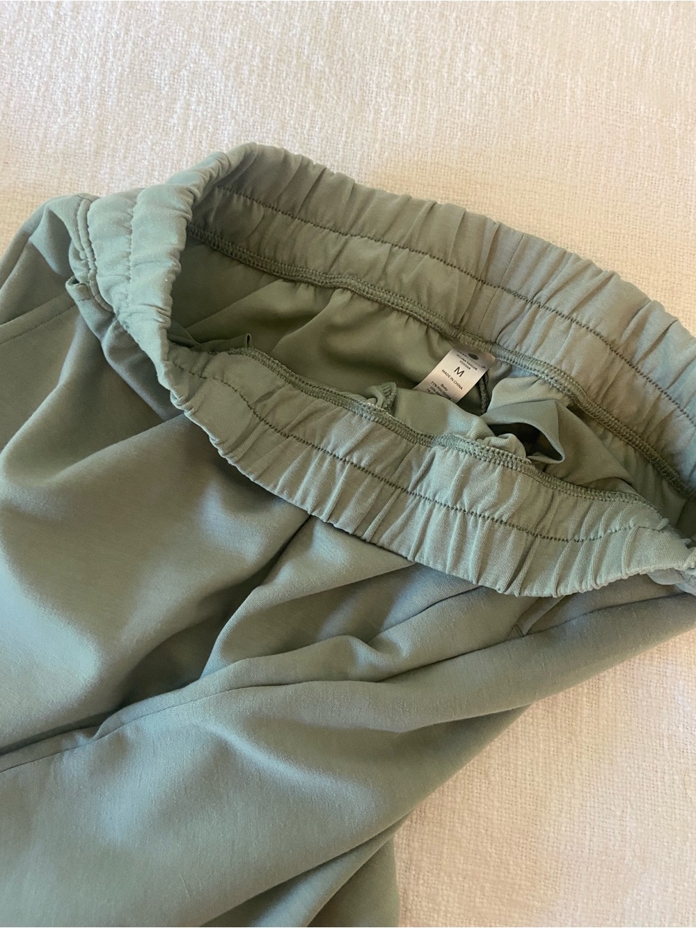 Yogalicious Sage Green Elastic Waist Lounge Pants with Pockets - Scuba Joggers M - Picture 10 of 11